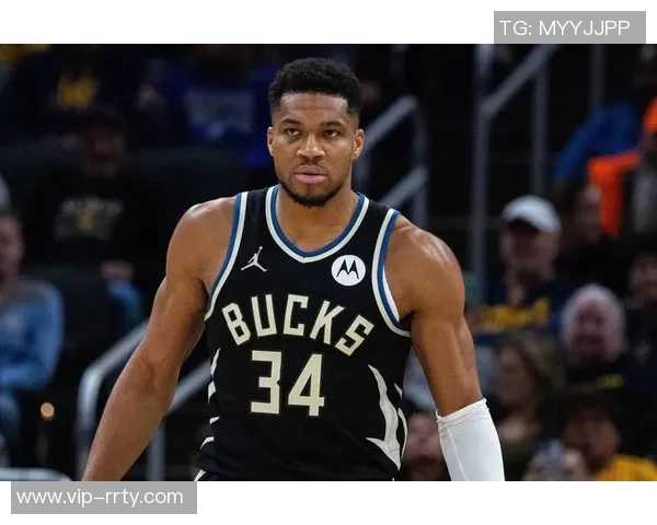 雄鹿队迎来历史时刻字母哥五弟亚历克斯签约双向合同