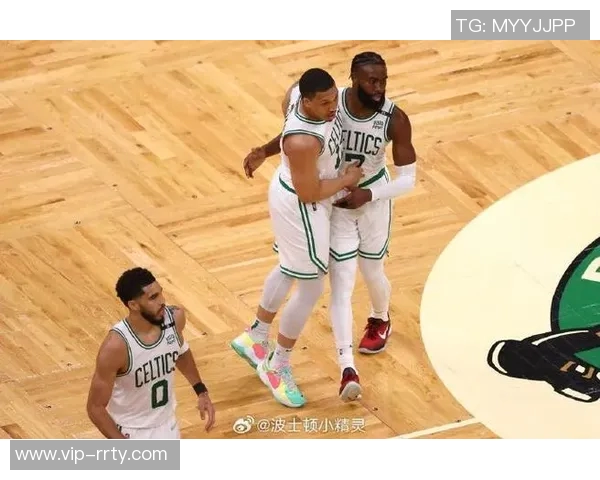 黄蜂对三球要价高昂多支球队关注格威和塞克斯顿等veteran球员